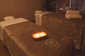 DoubleTree by Hilton Hotel Santiago - Vitacura