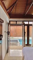 Chrome Hotel & Resort Solo