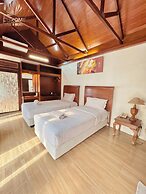 Chrome Hotel & Resort Solo