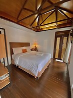Chrome Hotel & Resort Solo