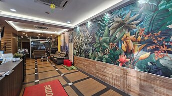 Safari Hotel