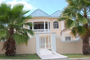 Celebrity Villa Jamaica