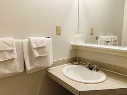 Travelers Motel