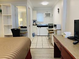 Travelers Motel