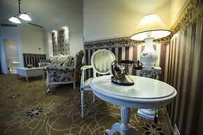 GOLDEN ROYAL Boutique hotel & Spa