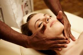 GOLDEN ROYAL Boutique hotel & Spa