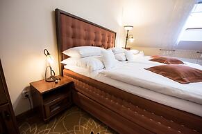 GOLDEN ROYAL Boutique hotel & Spa