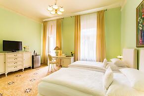 GOLDEN ROYAL Boutique hotel & Spa