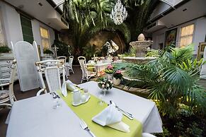 GOLDEN ROYAL Boutique hotel & Spa