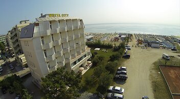 Hotel City Beach Resort