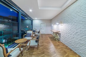Justiniano Park Conti