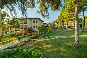 Justiniano Park Conti