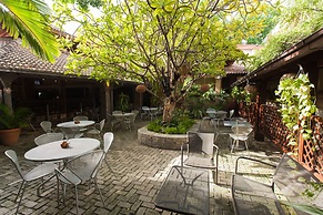 Le Plaza Hotel