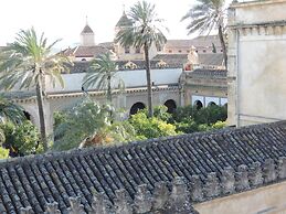Hotel Boutique Caireles