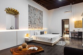 Mesón de Santa Rosa Luxury Hotel