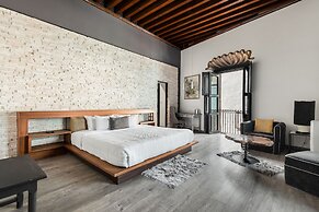 Mesón de Santa Rosa Luxury Hotel