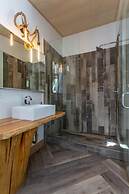 Blackstone B&B