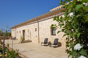 Bennoc Petit Hotel