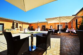 Bennoc Petit Hotel