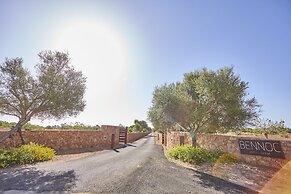 Bennoc Petit Hotel