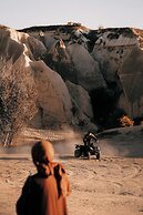 Golden Cave Suites