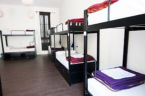 360 Hostel Borne