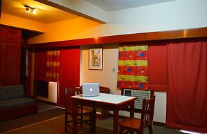 Aspen Hotel & Apart