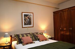 Aspen Hotel & Apart