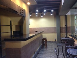 Aspen Hotel & Apart