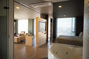 Hotel Black Tower Premium