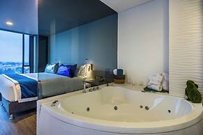 Hotel Black Tower Premium