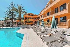 Ünsal Hotel