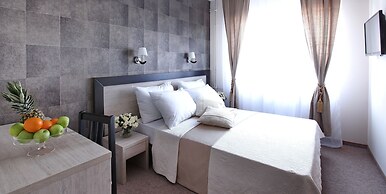 Hotel Vozarev