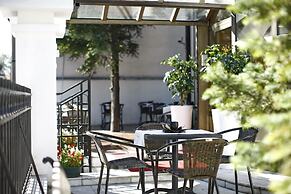 Hotel Vozarev