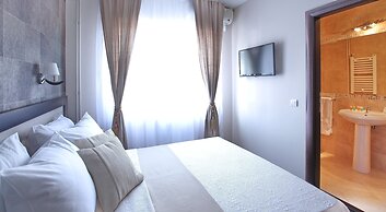 Hotel Vozarev