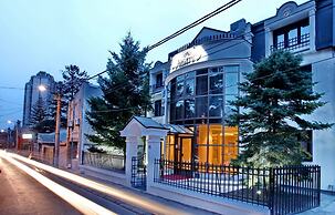 Hotel Vozarev