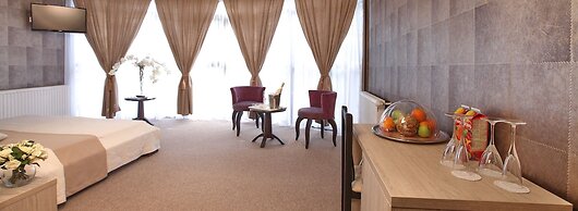 Hotel Vozarev