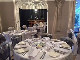 Llwyn Country House