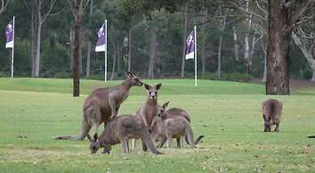 Riverside Oaks Golf Resort