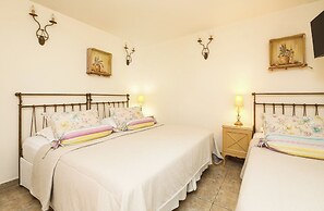 Villa Isabella Studios & Suites