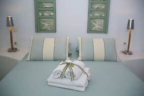 Villa Isabella Studios & Suites