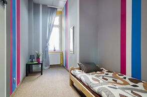 Absynt Hostel