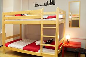 Absynt Hostel