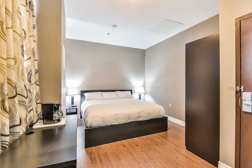 Nu Hotel Toronto