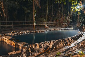 Termales del Bosque & Hot Springs