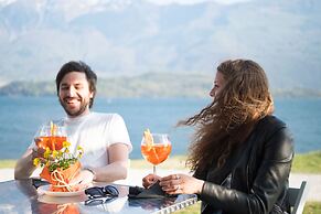 Lake Como Beach Hostel