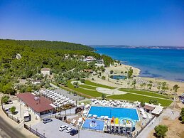 Ramada Resort by Wyndham Akbuk