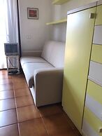 Villaggio Est