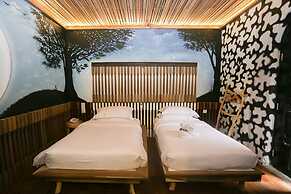 The Happy 8 Retreat @ Old Town