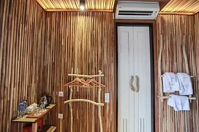 The Happy 8 Retreat @ Old Town